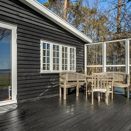 2 Bedroom Beautiful In Koge