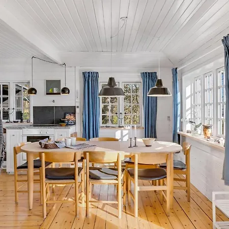 2 Bedroom Beautiful In * Koge