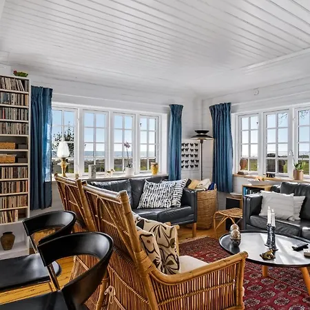 2 Bedroom Beautiful In
