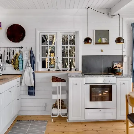 2 Bedroom Beautiful In Feriehus Koge